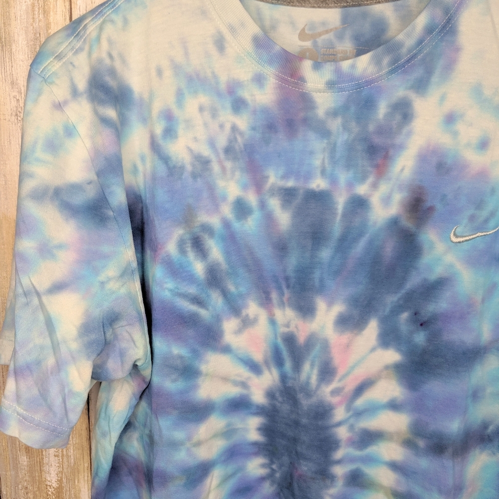 Nike Swoosh Tie Dye T-shirt Large - Picture 6 of 7